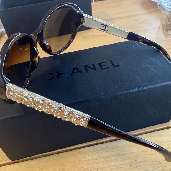 Chanel Bijou Sunglasses - Picture 2 of 5